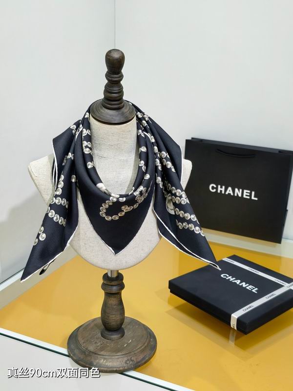 Chanel silk scarf hm18